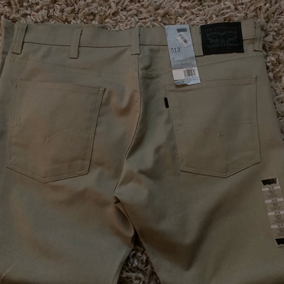 Levi pant - Picture 2 of 3